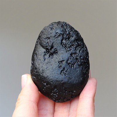 Tektite natural indocinite 122.4g, Vietnam