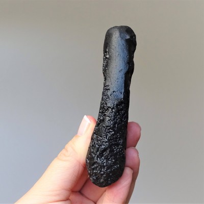 Tektite natural indochinite 97.2g, Vietnam