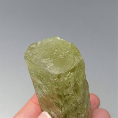 Heliodor natural crystal 104.58g, certificate, Brazil