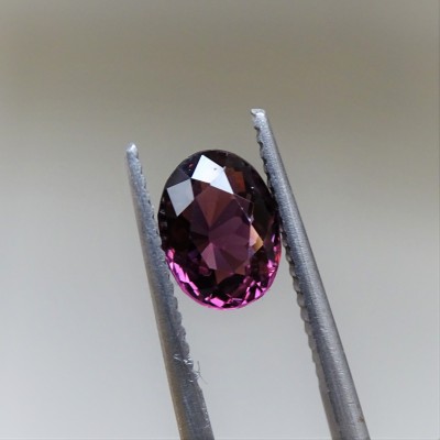 Granát - RHODOLIT - 1,69 ct