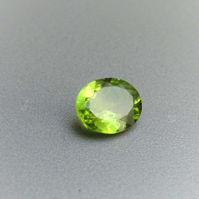 Peridot (olivine) cut gemstone 3.17ct, Pakistan