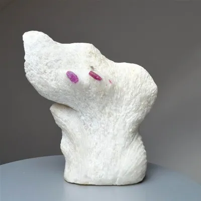 Rubin-Naturkristalle in Marmor 1055g, Vietnam