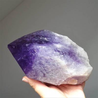 Natürlicher Amethystkristall elestial 2100g, Bolivien