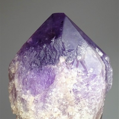 Natürlicher Amethystkristall elestial 1852g, Bolivien