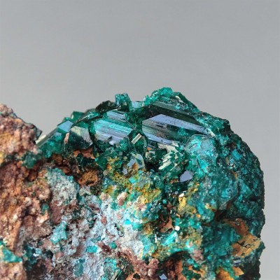 Dioptas natural crystals in rock 207g, Congo