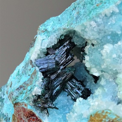 CLINOATACAMITE natural crystals 154g, Peru, collection piece