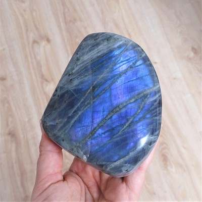 Labradorite natural polished 754g, Madagascar