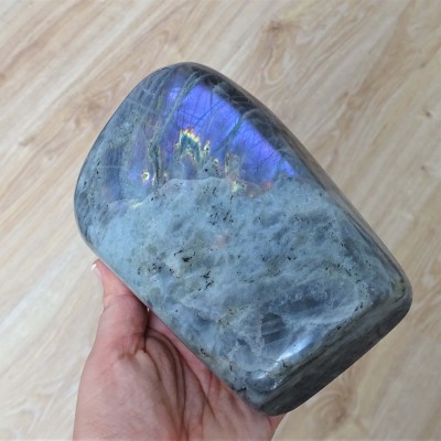 Labradorite natural polished 1646g, Madagascar