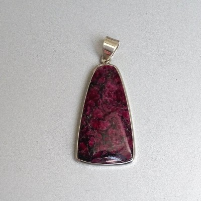 Eudialyte pendant in silver 15.2g, Russia