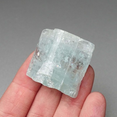 Akvamarín přírodní krystal 26,7g, Afganistán