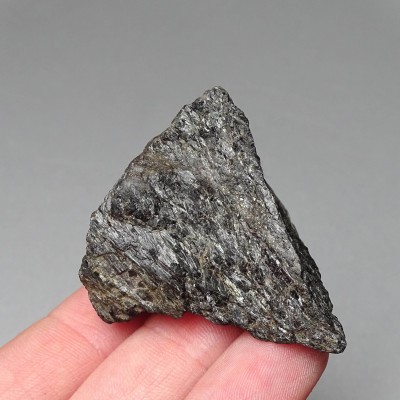 Nuummit surový minerál 36,3g, Grónsko