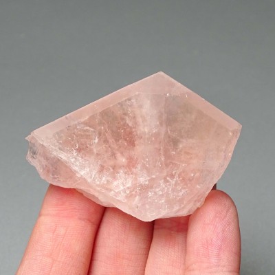 Morganit přírodní krystal 51,5g, Afganistán