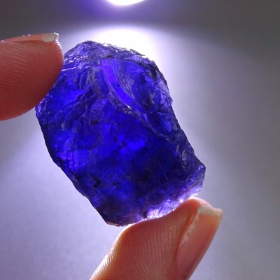 Iolite/Cordierite natural mineral top quality 15.4g, Tanzania