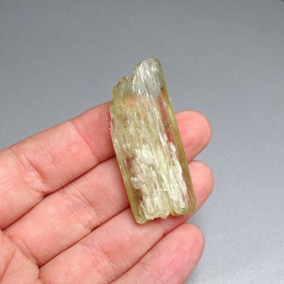 Hiddenite natural crystal 14.7g, Afghanistan