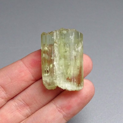Natürlicher Hiddenit-Kristall 20,8g, Afghanistan