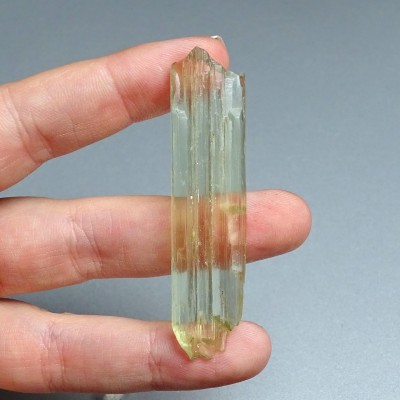 Hiddenite natural crystal 10.8g, Afghanistan