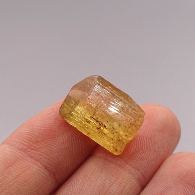 Topaz imperial natural crystal 3.3g, Brazil