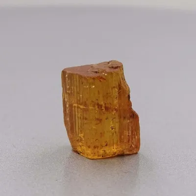 Topaz imperial natural crystal 8.4g, Brazil