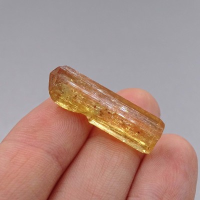 Topaz imperial natural crystal 3.4g, Brazil