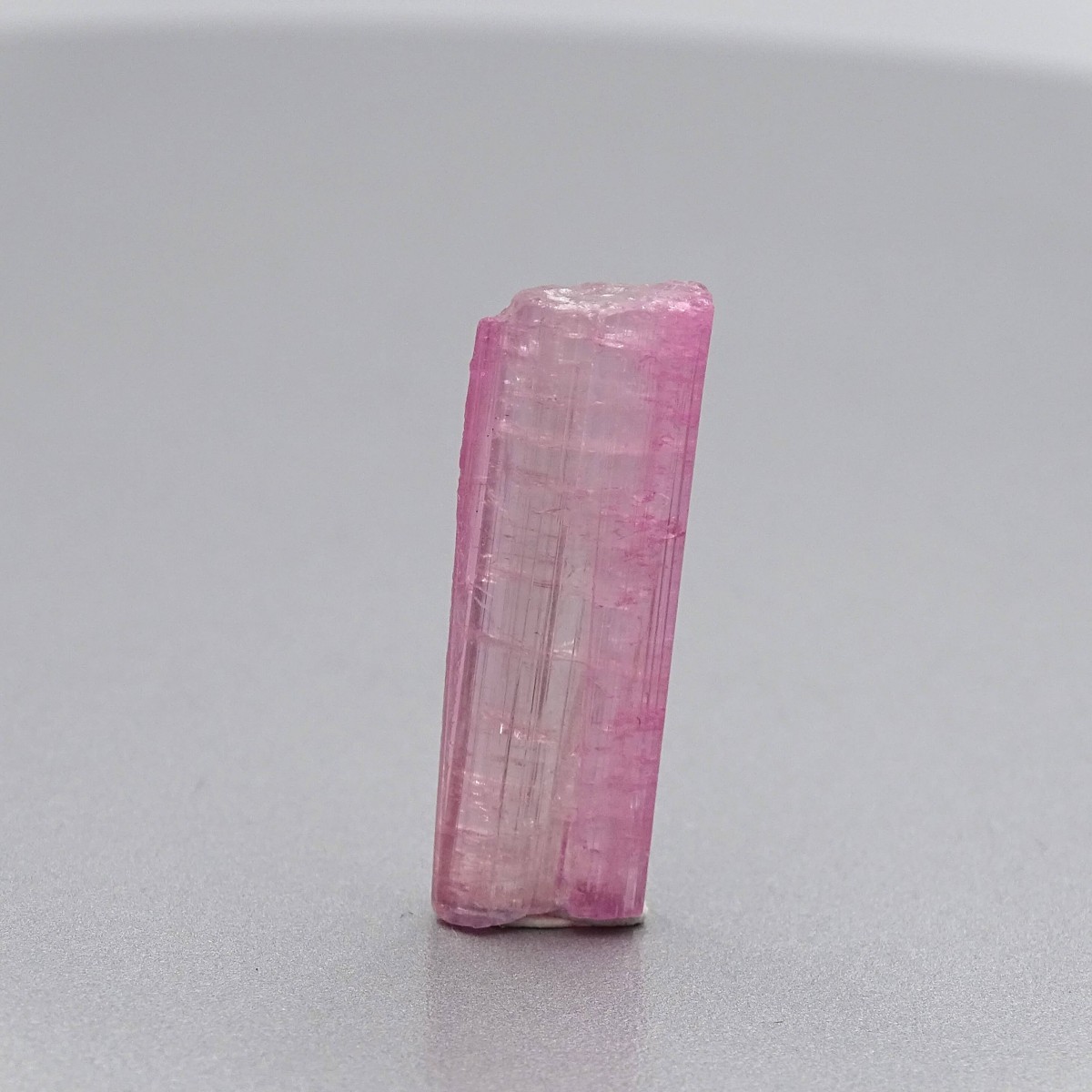 Turmalín růžový přírodní krystal 4,1g, Afganistán