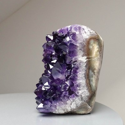 Amethyst natürliche Druse 1356g, Uruguay