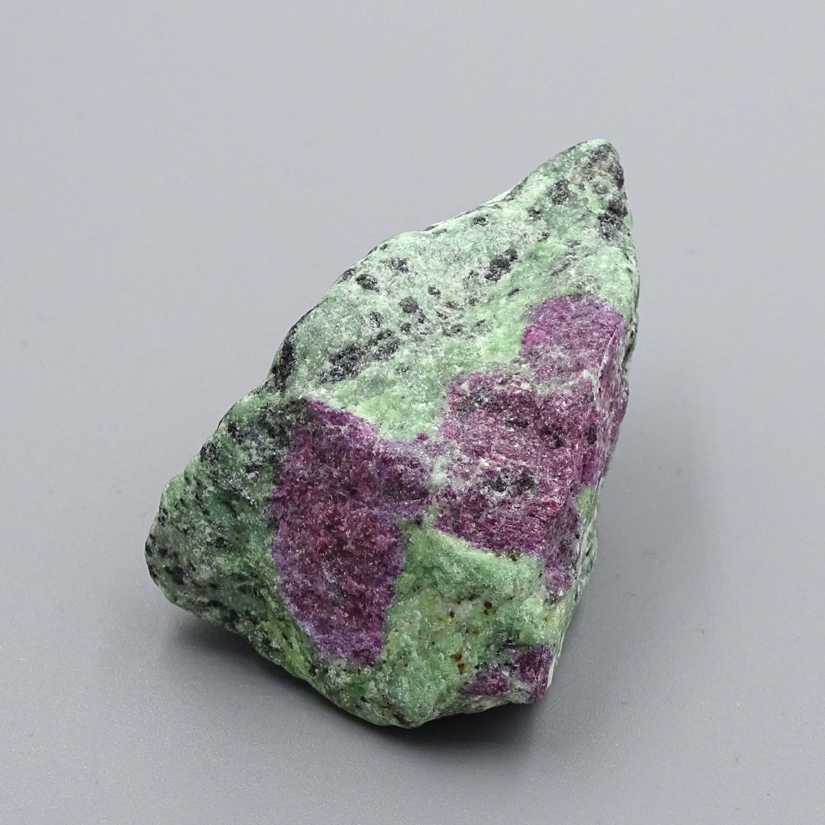 Ruby in zoisite natural mineral 138g, Tanzania