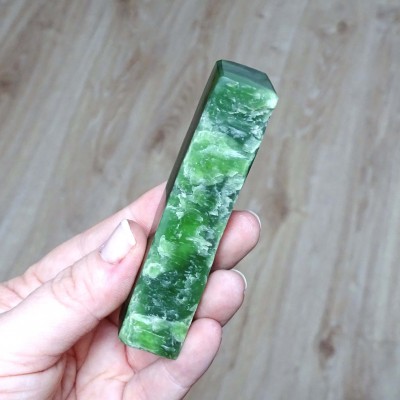 Natural polished jade 83.7g, Russia