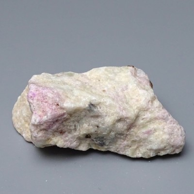 Hackmanite raw mineral 96g, Afghanistan