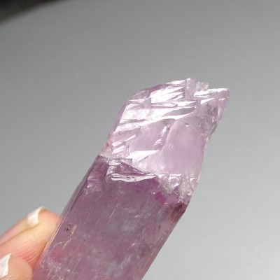 Kunzit natürlicher Kristall 24g, Afghanistan