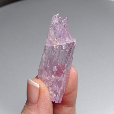 Kunzit natürlicher Kristall 24g, Afghanistan