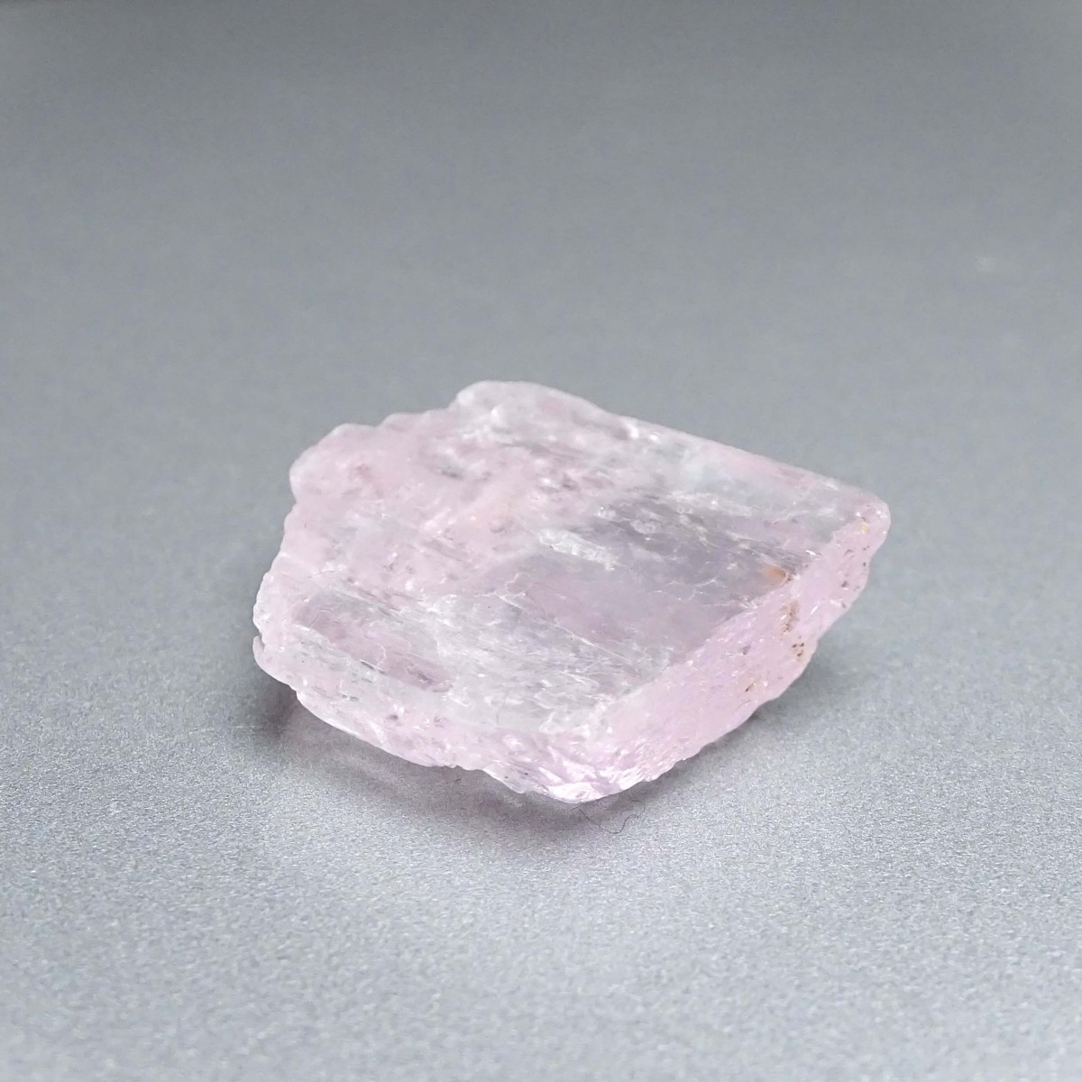 Kunzit natürlicher Kristall 12,5g, Afghanistan