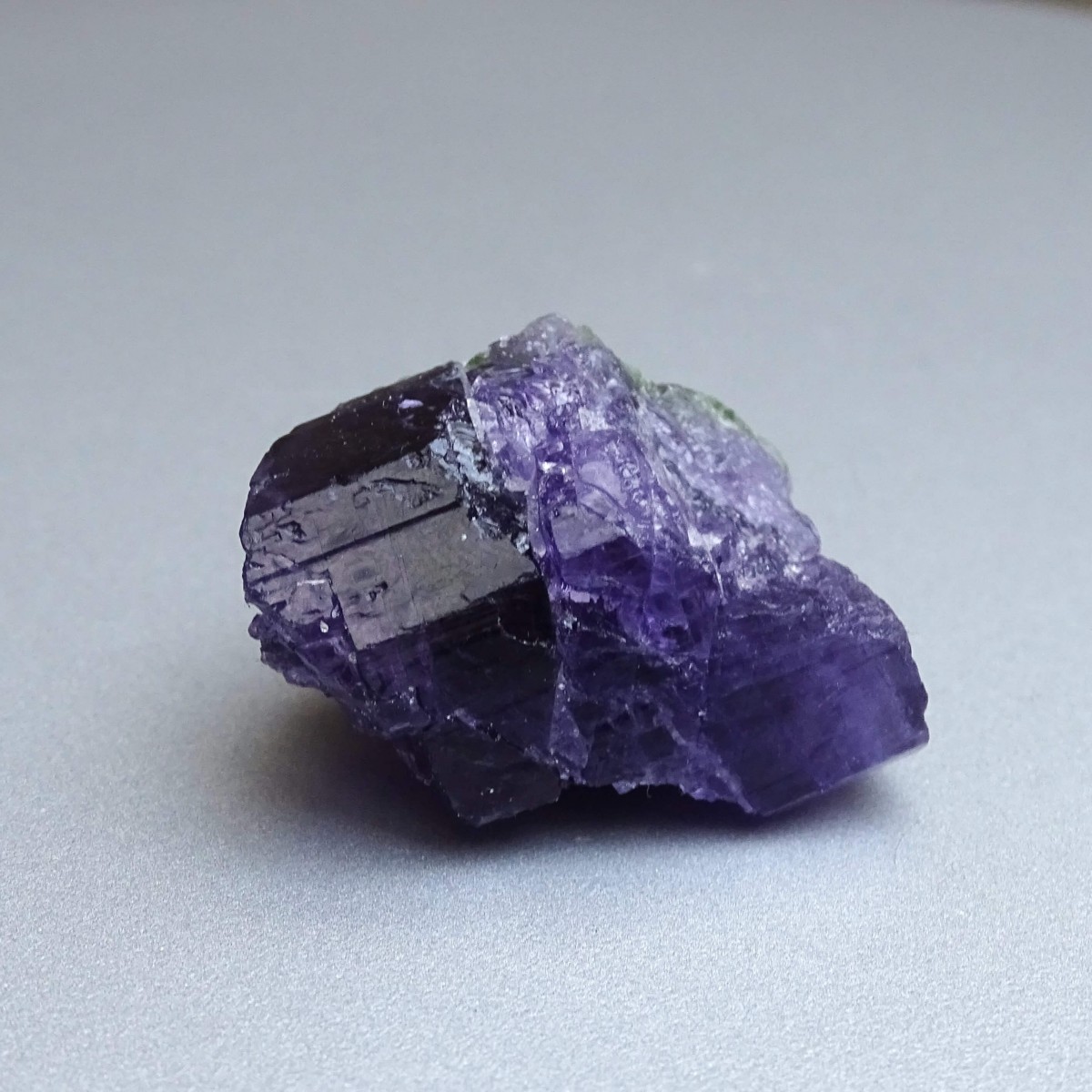 Scapolite purple natural crystal 25.9g, Afghanistan