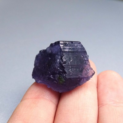 Scapolite purple natural crystal 11.1g, Afghanistan