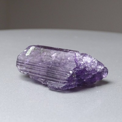 Scapolite purple natural crystal 27.8g, Afghanistan