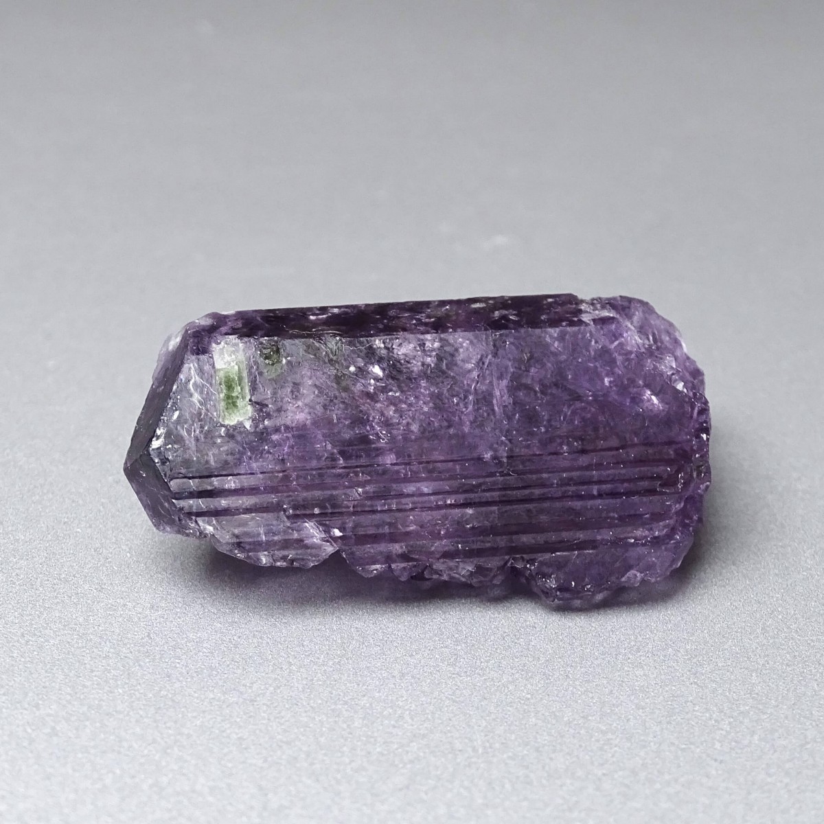 Scapolite purple natural crystal 27.8g, Afghanistan