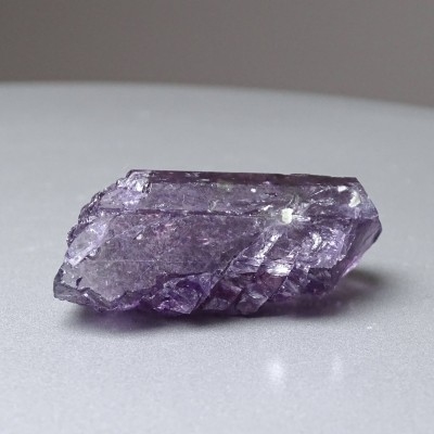 Scapolite purple natural crystal 27.8g, Afghanistan