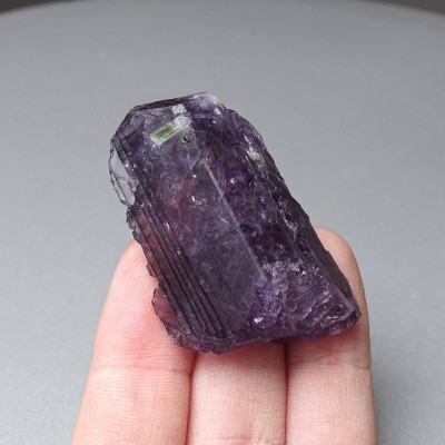 Scapolite purple natural crystal 27.8g, Afghanistan