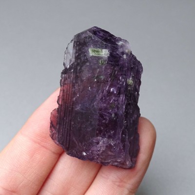 Scapolite purple natural crystal 27.8g, Afghanistan