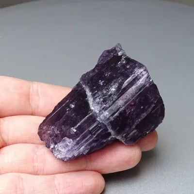 Scapolite purple natural crystal 85.6g, Afghanistan