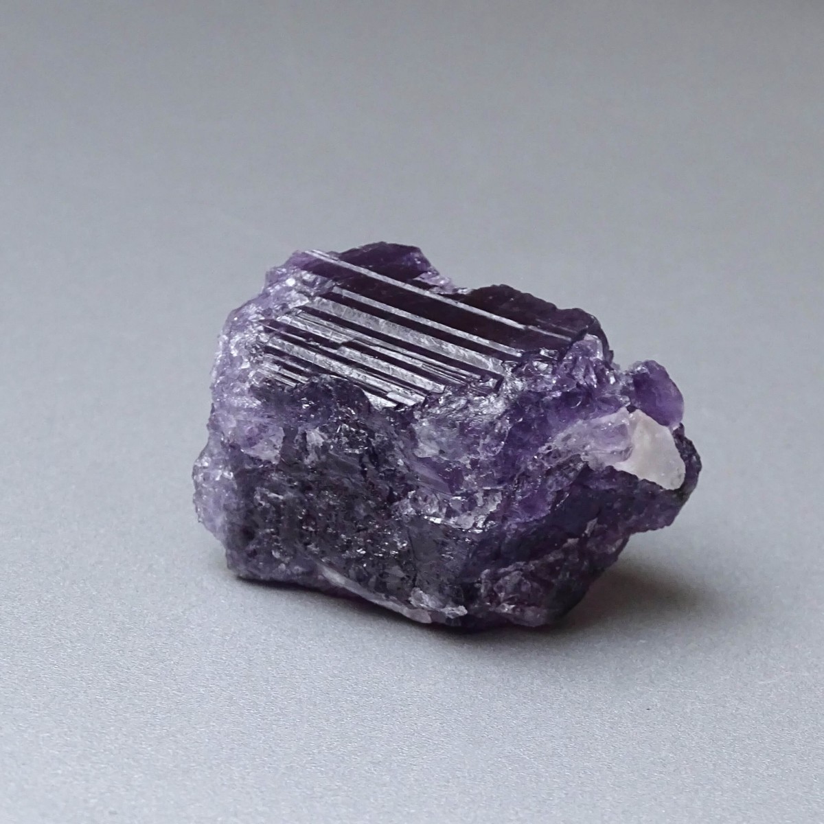 Scapolite purple natural crystal 37.7g, Afghanistan