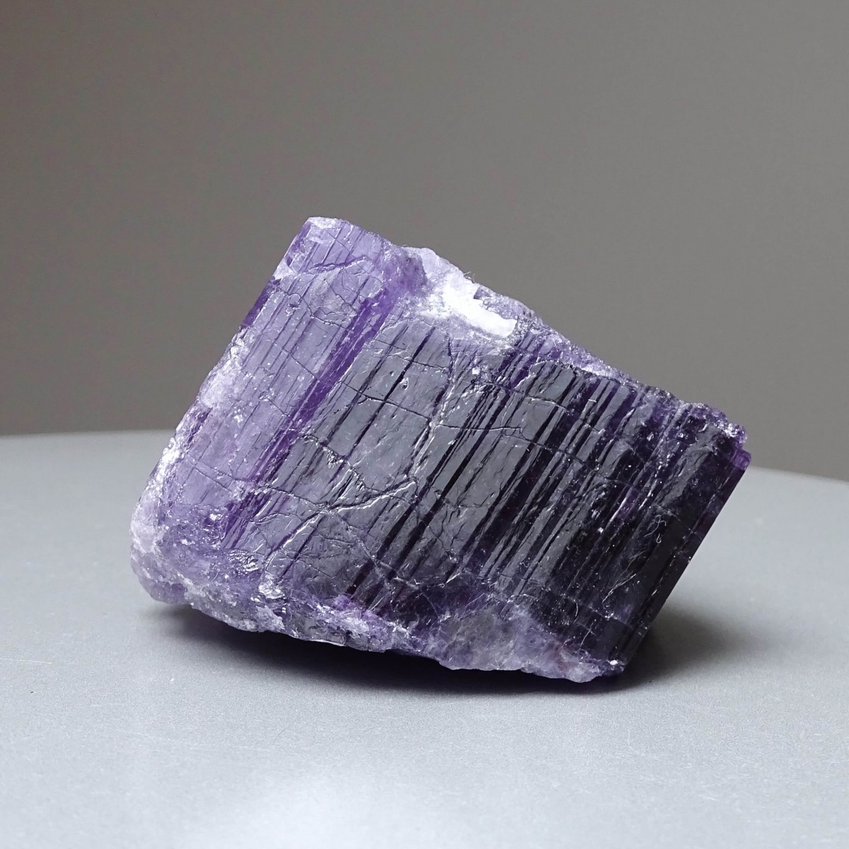 Scapolite purple natural crystal 170.5g, Afghanistan