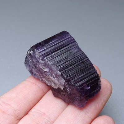 Scapolite purple natural crystal 44.6g, Afghanistan