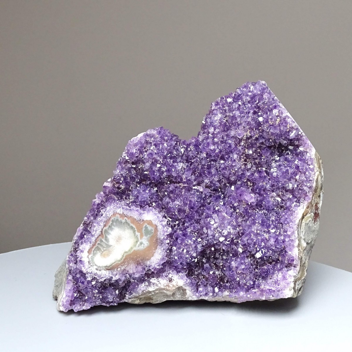 Amethyst natural druse 588g, Uruguay