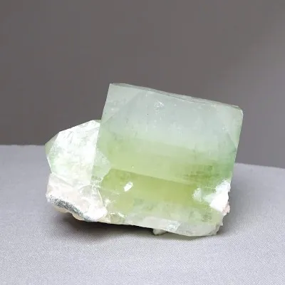 Apophyllite green crystal 239g, India