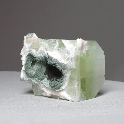 Apophyllite green crystal 239g, India