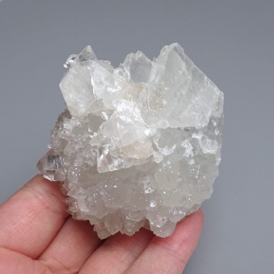 Apofylit krystaly drúza 172g, Indie