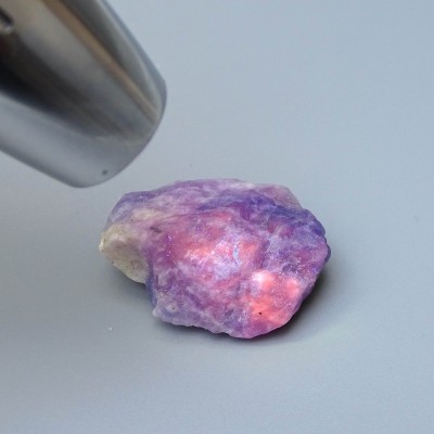 Hackmanite natural crystal 20.1g, Afghanistan