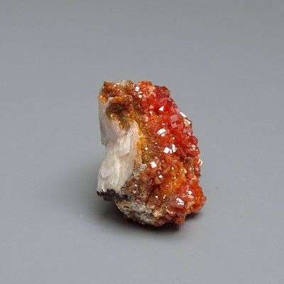 Vanadinite mineral 33,9g, Morocco