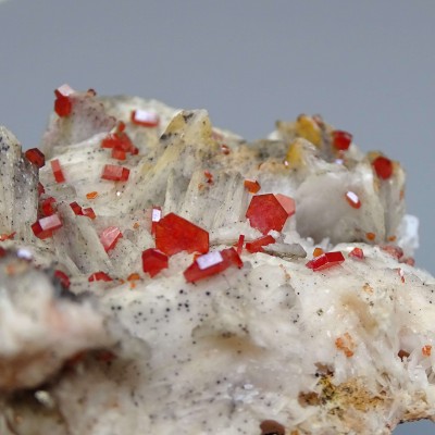 Vanadinite mineral 175g, Morocco