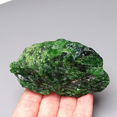 Chromdiopside natural mineral top quality 213g, Russia